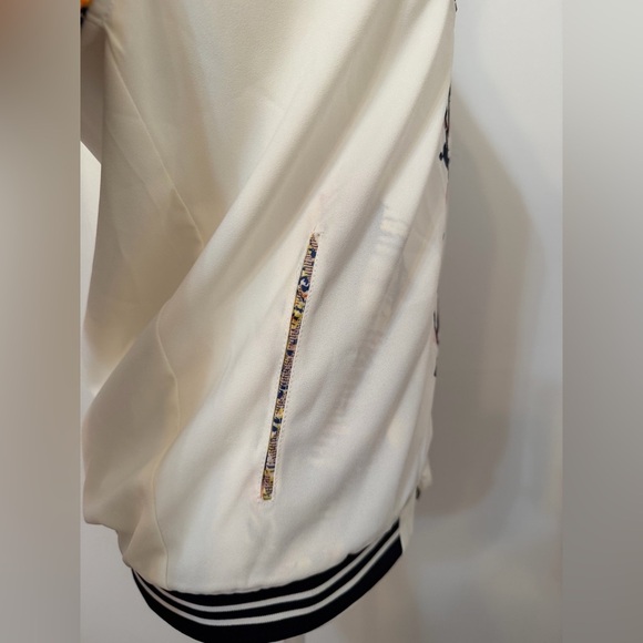 BKE Size M Women's Cream and Multicolor Bomber Jacket - Picture 6 of 15